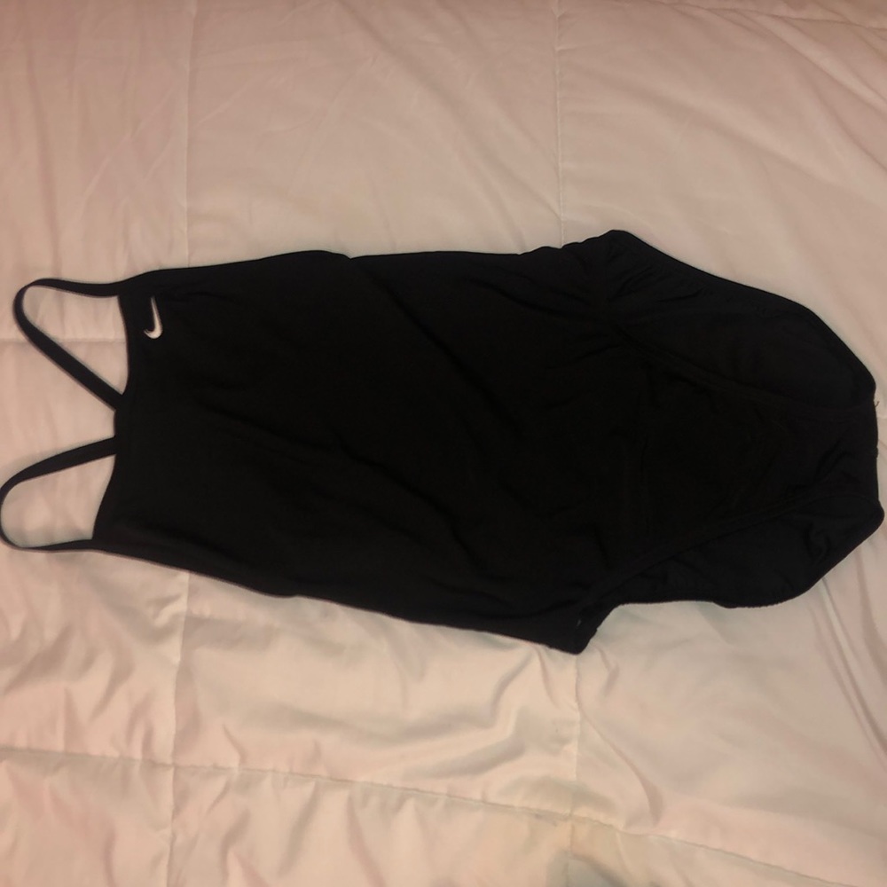 One piece black nike swimsuit